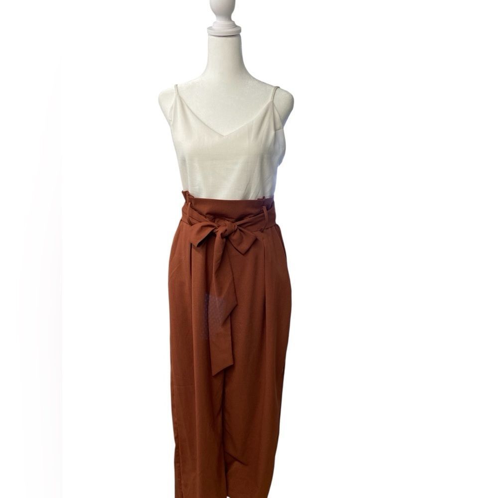 Forever 21 Rust and White Belted Size Large Wide Leg Jumpsuit